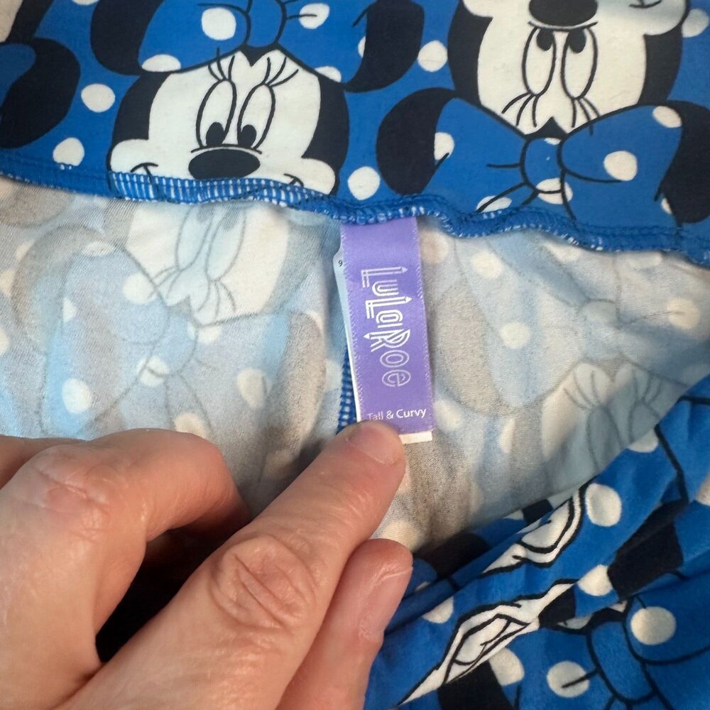 LuLaRoe Disney Minnie Mouse Leggings Tall & Curvy Blue Polka Dot - Picture 3 of 5